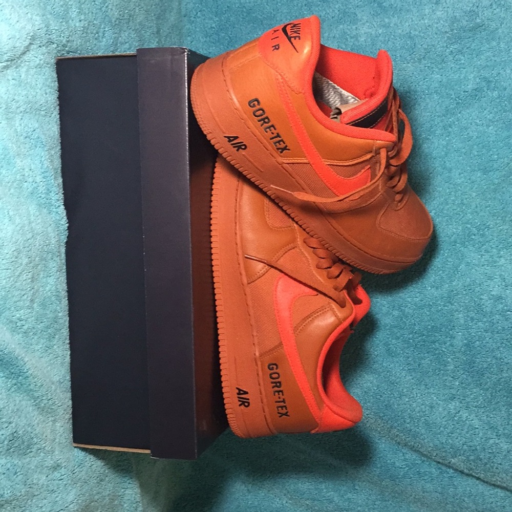 Water proof gortex af1